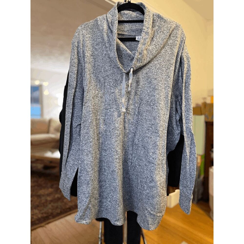 Old Navy Gray Large Funnel-Neck Sweater Long Sleeves